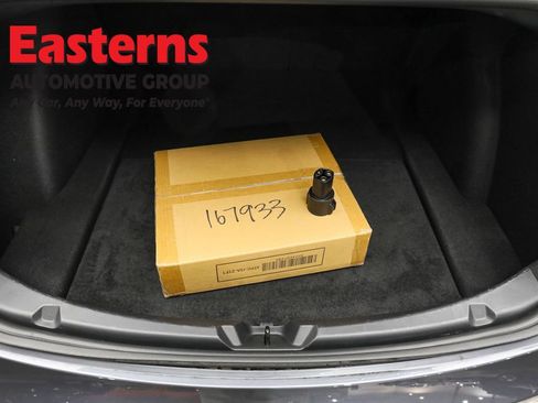 Used 2023 Tesla Model 3 Standard Range image 9