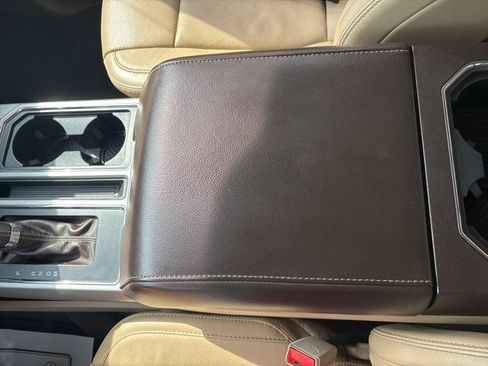 Used 2018 Ford F150 Lariat RWD image 34