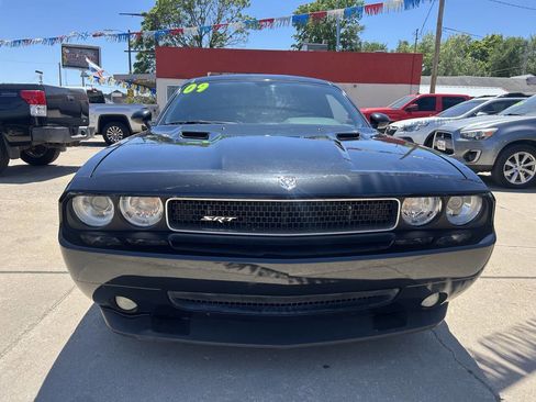 Used 2009 Dodge Challenger SRT8 w/ SRT Option Group II RWD image 3