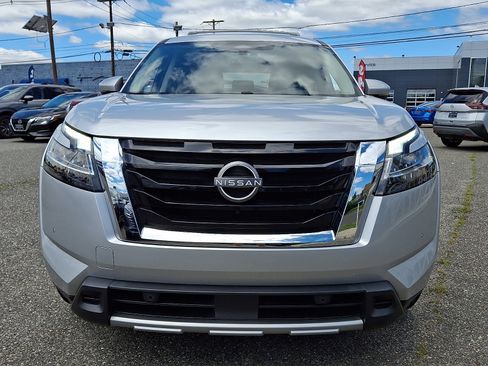 Certified 2023 Nissan Pathfinder SL AWD/4WD image 2