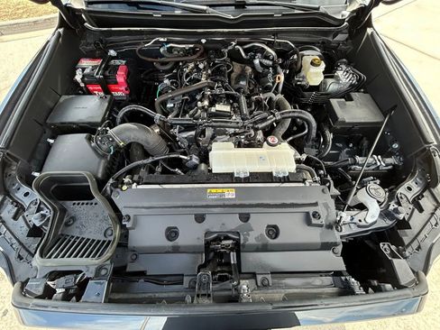 Used 2024 Toyota Tacoma SR5 image 33