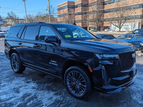 Used 2023 Cadillac Escalade V image 5