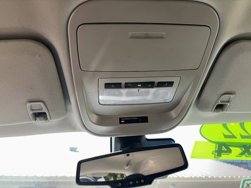 Used 2022 Chevrolet Colorado LT w/ Fleet Safety Package image 18