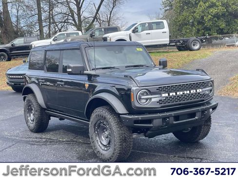 New 2025 Ford Bronco Badlands image 1