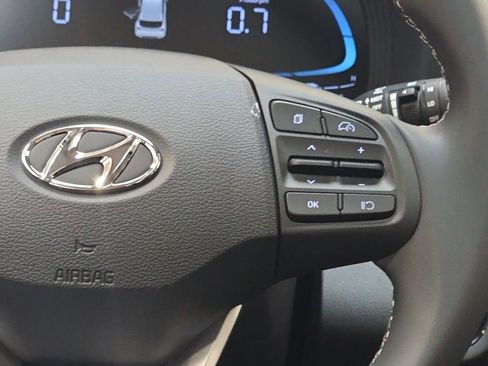 Used 2026 Hyundai Venue SEL FWD image 17