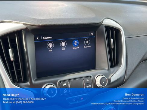 Used 2024 GMC Terrain SLT FWD image 33