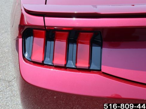 Used 2025 Ford Mustang GT Premium RWD image 32