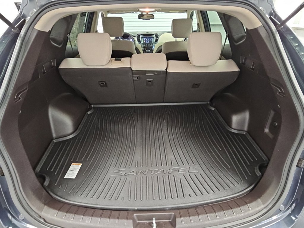 Used 2017 Hyundai Santa Fe Sport FWD image 32