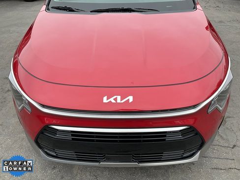 Used 2024 Kia Niro EX Touring image 94