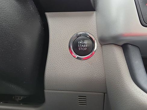 Used 2019 Toyota Highlander Limited Platinum AWD/4WD image 52