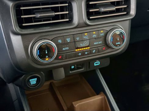 Used 2023 Ford Maverick Lariat w/ Lariat Luxury Package FWD image 20