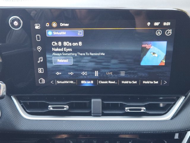 Used 2026 Chevrolet Equinox LT FWD image 5