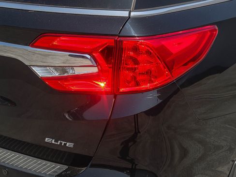 Used 2018 Honda Odyssey Elite image 15