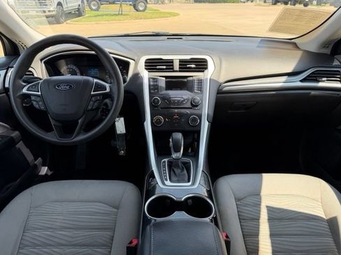 Used 2016 Ford Fusion S w/ Equipment Group 101A FWD image 21