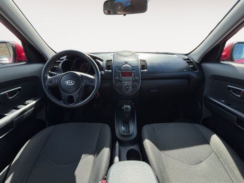Used 2010 Kia Soul + w/ Audio Pkg image 13