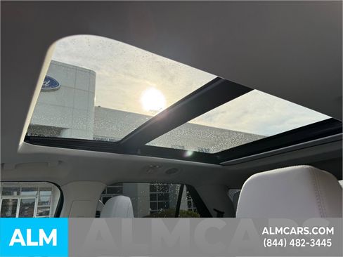 Used 2025 Ford Explorer Platinum w/ Ultimate Package image 14
