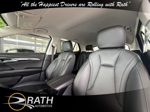 Used 2024 Buick Envision Preferred image 13