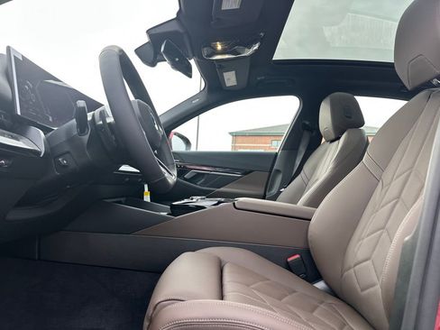 New 2026 BMW 530i xDrive w/ M Sport Package AWD/4WD image 15