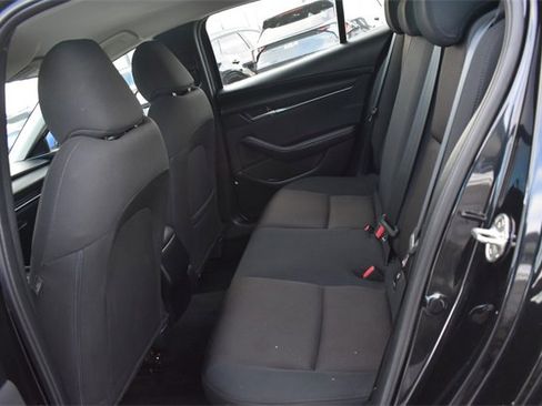 Used 2021 MAZDA MAZDA3 s image 16