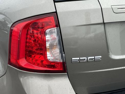 Used 2013 Ford Edge SEL image 36