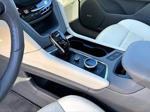 Used 2023 Cadillac XT6 Premium Luxury w/ Technology Package image 15