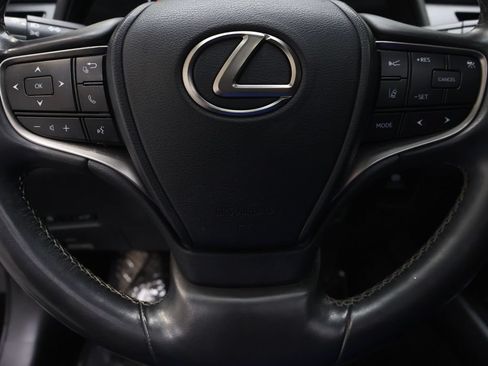 Used 2020 Lexus UX 200 w/ Premium Package FWD image 18