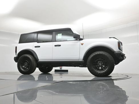 New 2026 Ford Bronco Badlands image 44