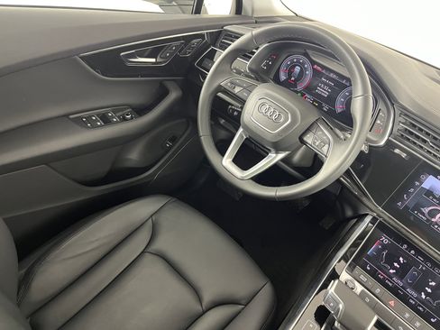 Certified 2023 Audi Q7 3.0T Premium AWD/4WD image 9