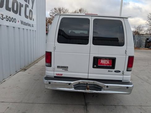 Used 2009 Ford E-350 and Econoline 350 XLT image 15