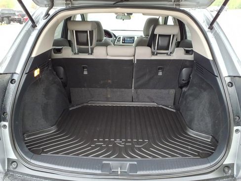 Used 2019 Honda HR-V EX image 19