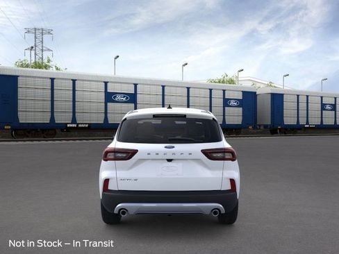 New 2026 Ford Escape Active w/ Tech Pack #1 FWD image 5