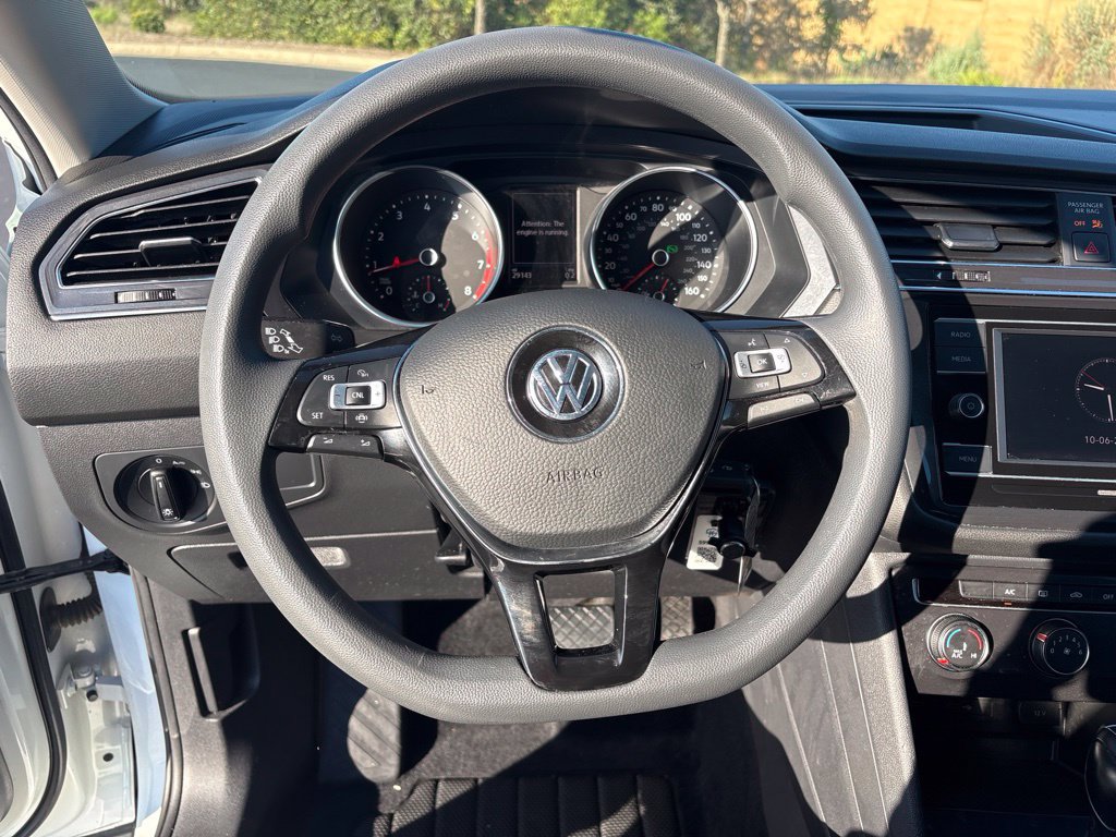 Used 2020 Volkswagen Tiguan S FWD image 12