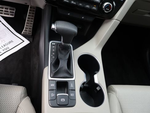 Used 2020 Kia Sportage S w/ S Premium Package AWD/4WD image 32