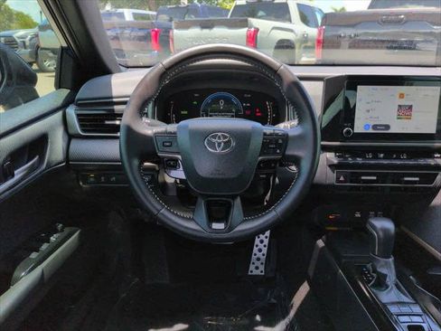 Certified 2026 Toyota Camry SE FWD image 15