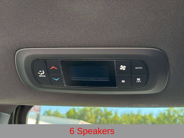 New 2027 Chrysler Pacifica Select AWD/4WD image 13