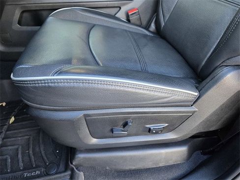 Used 2025 RAM 3500 Limited image 11