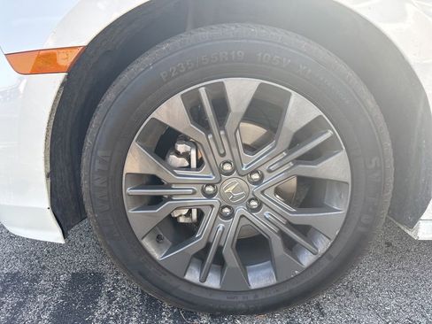 Used 2025 Honda Odyssey Touring image 8