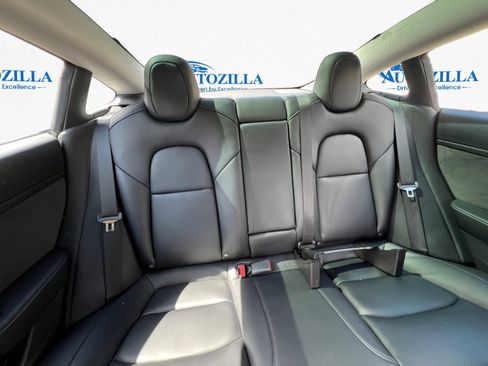 Used 2022 Tesla Model 3 Long Range image 12