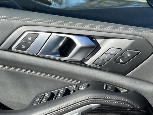 New 2026 BMW X5 xDrive50e w/ M Sport Package image 31