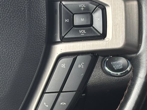 Used 2018 Ford F150 Platinum w/ Equipment Group 701A Luxury image 13