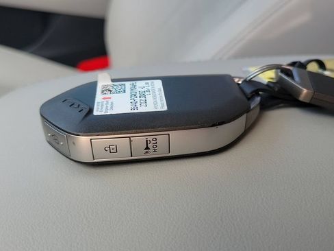 Used 2024 Kia Sorento S w/ Panoramic Sunroof Package FWD image 24