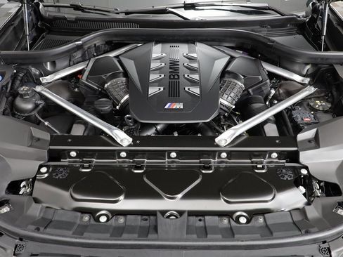 New 2026 BMW X7 M60i image 25