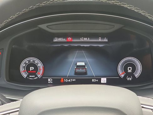 Certified 2025 Audi Q8 Premium Plus w/ Premium Plus Package AWD/4WD image 17