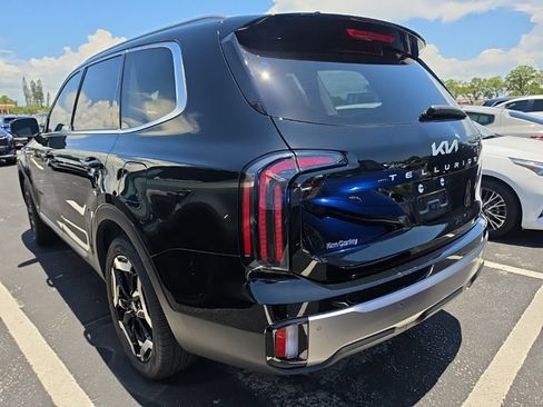 Certified 2025 Kia Telluride EX FWD image 13