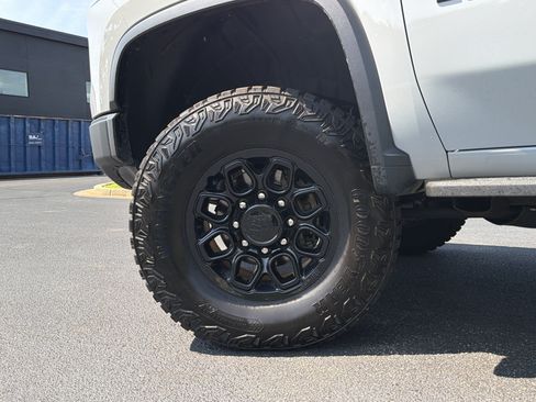 Used 2024 Chevrolet Silverado 2500 ZR2 w/ ZR2 Bison Edition AWD/4WD image 15