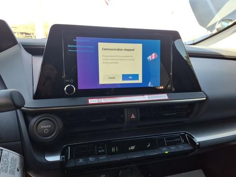 New 2026 Toyota Prius LE image 12