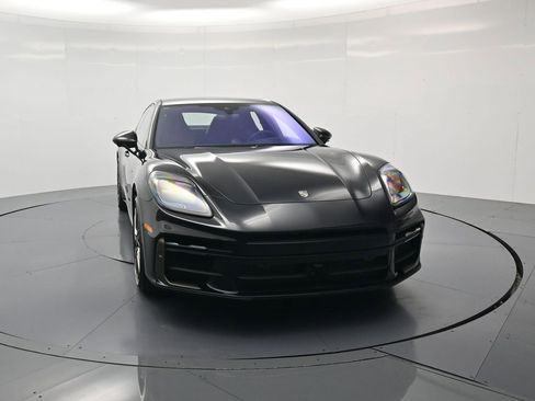 Certified 2025 Porsche Panamera Turbo AWD/4WD image 37