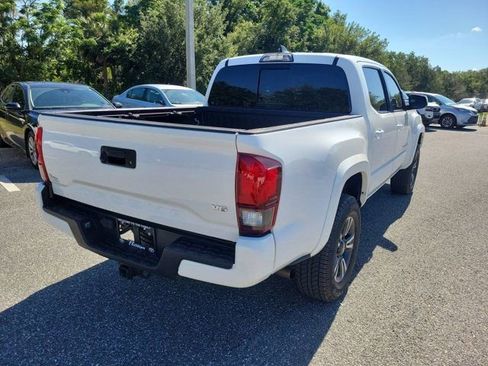 Used 2019 Toyota Tacoma TRD Sport AWD/4WD image 10