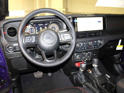 New 2026 Jeep Wrangler Unlimited Rubicon image 9