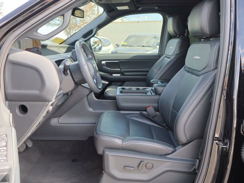 Certified 2025 Ford Expedition Max Platinum w/ Stealth Appearance Package image 11
